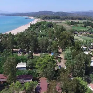 https://campeggio-villaggio-sos-flores.in-sardinia.net